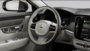 Volvo S90 cockpit